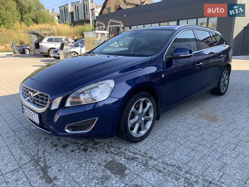 Volvo V60 2011