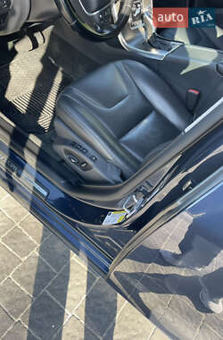Универсал Volvo V60 2014 в 