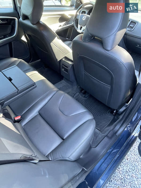 Универсал Volvo V60 2014 в Тернополе