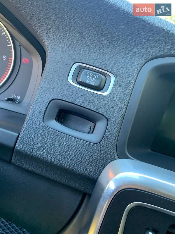 Универсал Volvo V60 2011 в Дрогобыче