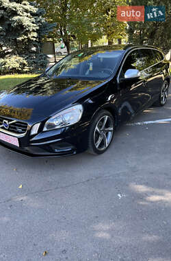 Универсал Volvo V60 2011 в 