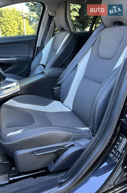 Универсал Volvo V60 2011 в 