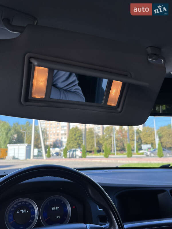 Универсал Volvo V60 2011 в Луцке