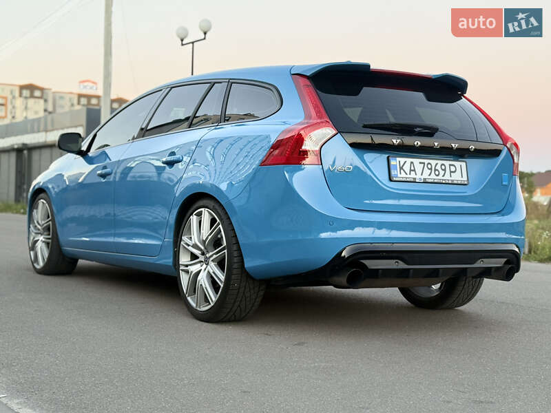Универсал Volvo V60 2016 в Киеве фото 16 Универсал Volvo V60 2016 в Киеве