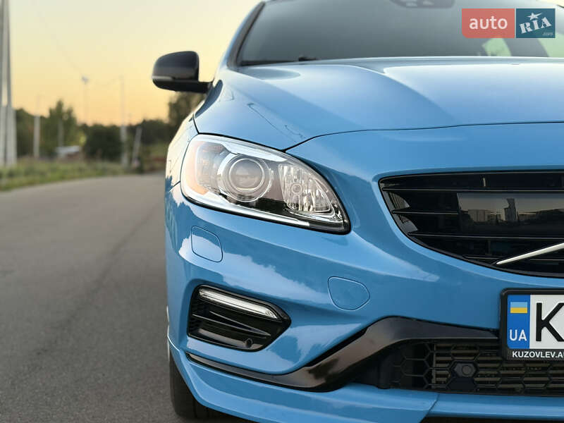 Универсал Volvo V60 2016 в Киеве фото 20 Универсал Volvo V60 2016 в Киеве