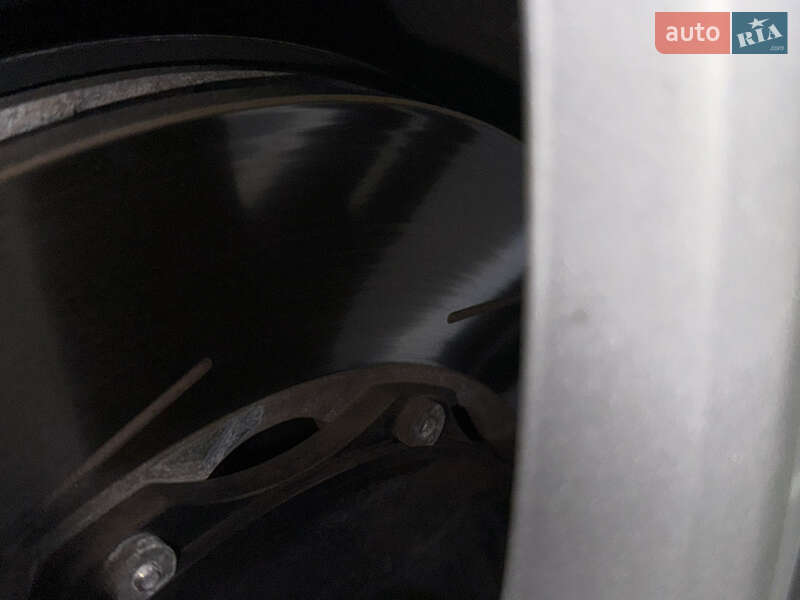 Универсал Volvo V60 2016 в Киеве фото 23 Универсал Volvo V60 2016 в Киеве