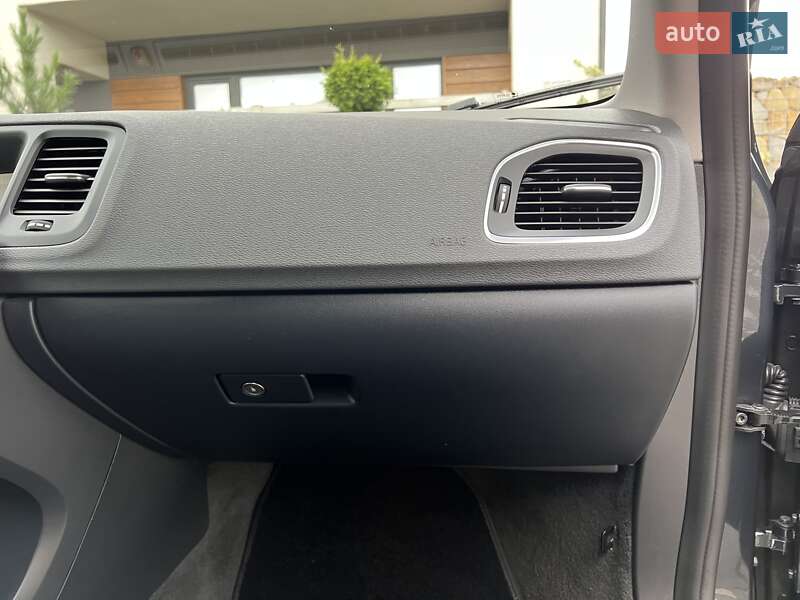 Универсал Volvo V60 2012 в Стрые