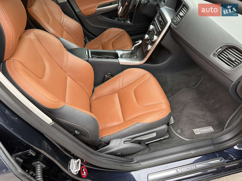 Универсал Volvo V60 2015 в Полтаве