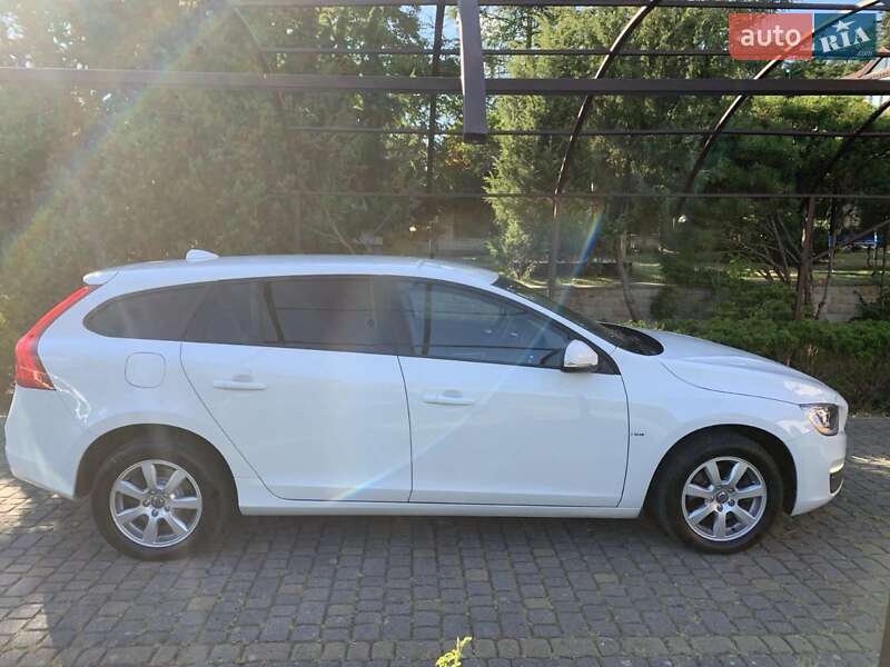 Универсал Volvo V60 2014 в Львове