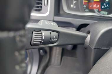 Универсал Volvo V60 2014 в 