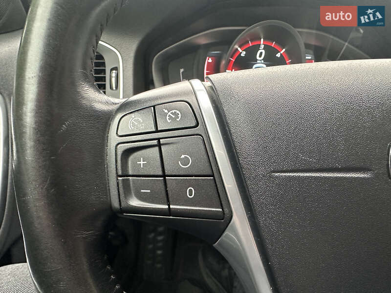 Универсал Volvo V60 2014 в Ровно