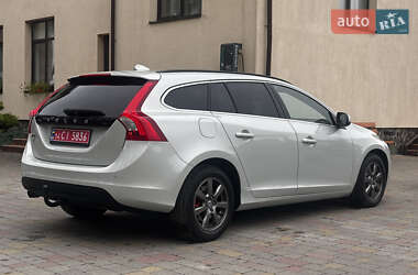 Универсал Volvo V60 2012 в 