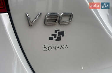 Универсал Volvo V60 2012 в 