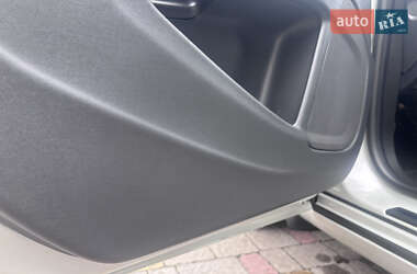 Универсал Volvo V60 2012 в 