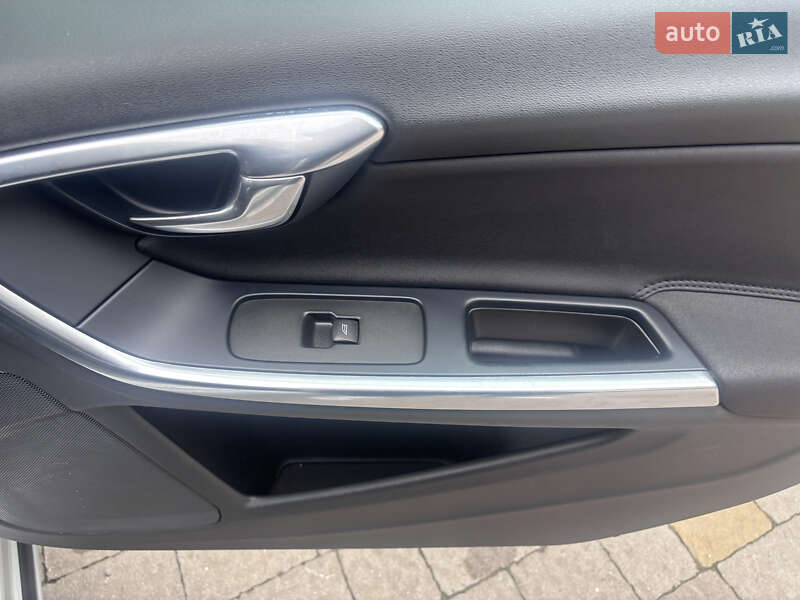 Универсал Volvo V60 2012 в Стрые