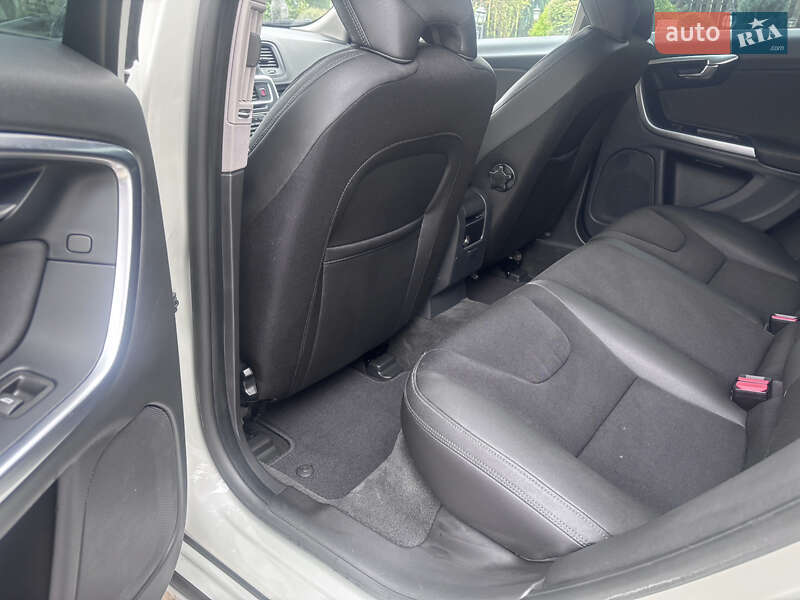 Универсал Volvo V60 2012 в Стрые