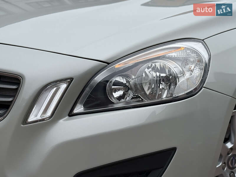 Универсал Volvo V60 2011 в Стрые