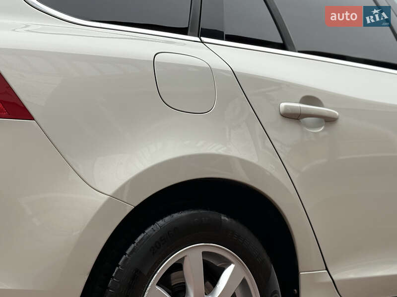 Универсал Volvo V60 2011 в Стрые