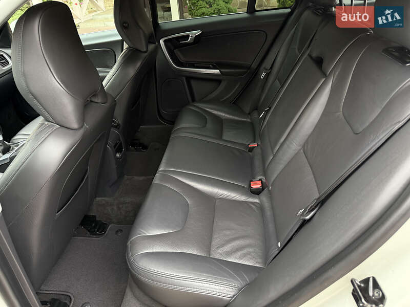 Универсал Volvo V60 2011 в Стрые