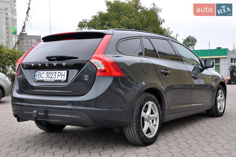 Универсал Volvo V60 2015 в Львове