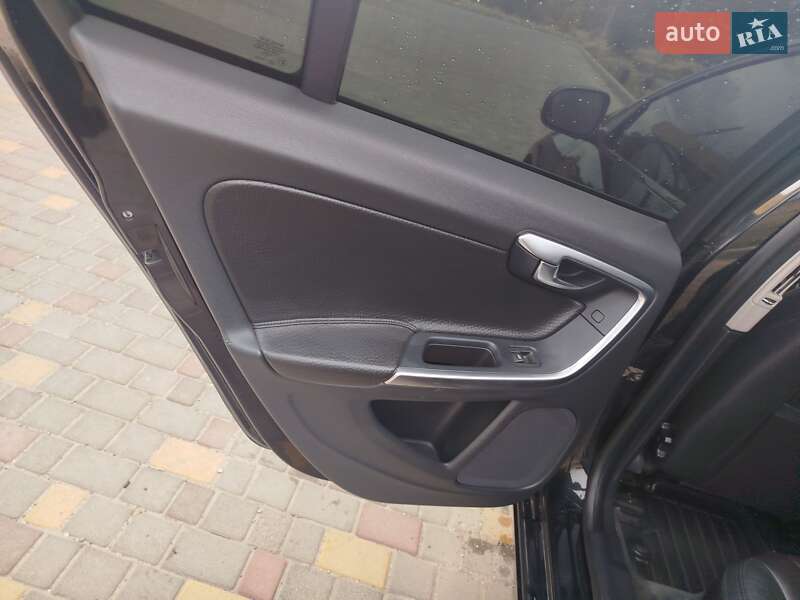 Универсал Volvo V60 2011 в Николаеве