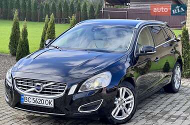 Универсал Volvo V60 2010 в 