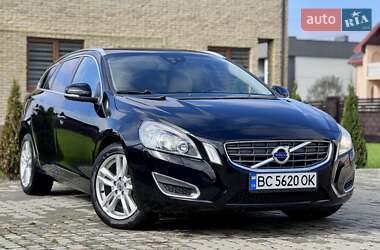 Универсал Volvo V60 2010 в 