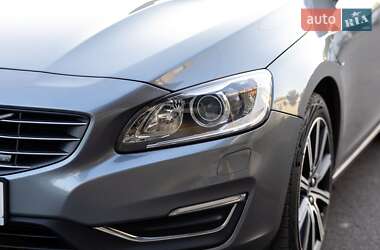 Универсал Volvo V60 2016 в 