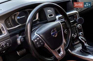 Универсал Volvo V60 2016 в 