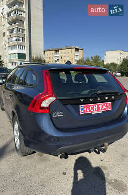 Универсал Volvo V60 2012 в 