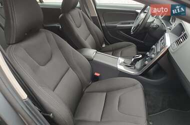 Универсал Volvo V60 2017 в 