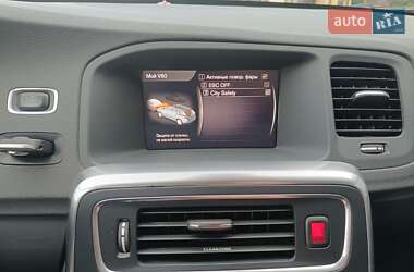 Универсал Volvo V60 2017 в 