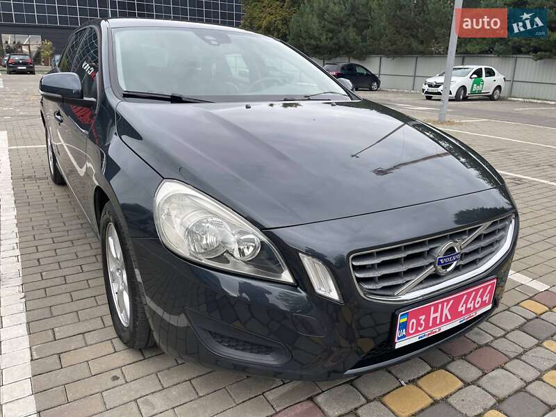 Універсал Volvo V60 2013 в 