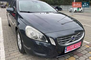 Універсал Volvo V60 2013 в 