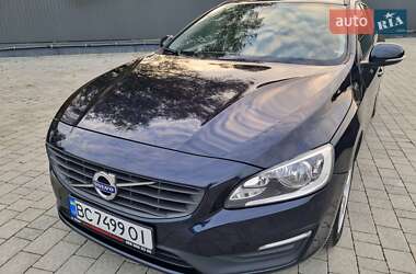 Универсал Volvo V60 2015 в 