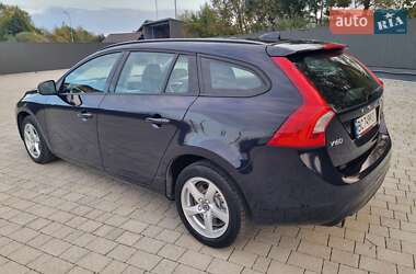 Универсал Volvo V60 2015 в 