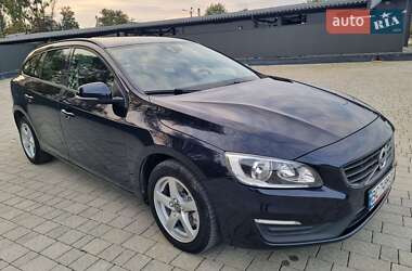 Универсал Volvo V60 2015 в 