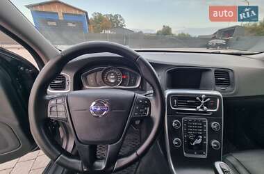 Универсал Volvo V60 2015 в 
