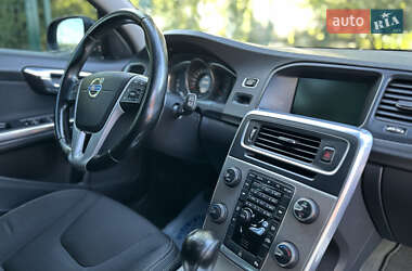 Универсал Volvo V60 2013 в 