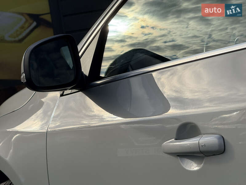 Универсал Volvo V60 2011 в Стрые