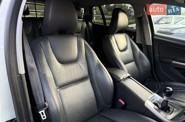 Универсал Volvo V60 2011 в 