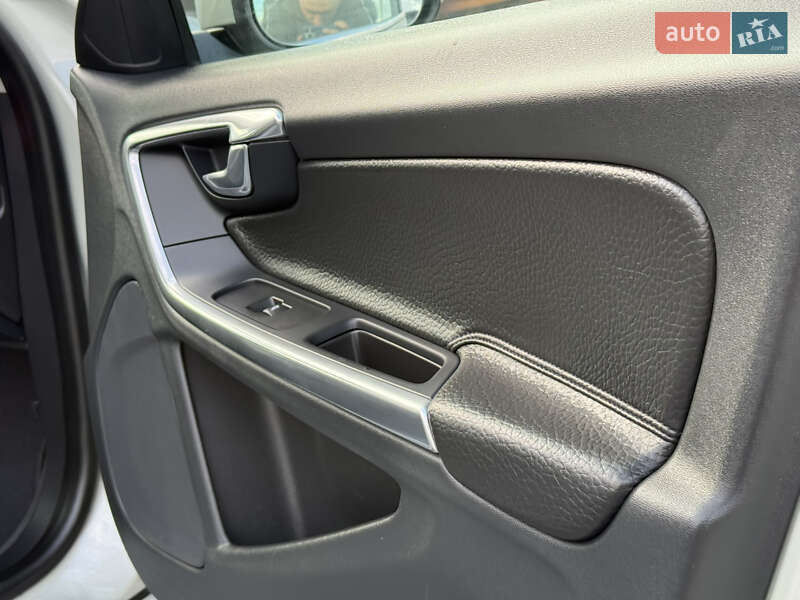 Универсал Volvo V60 2011 в Стрые