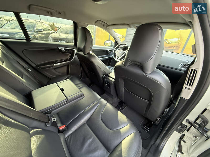 Универсал Volvo V60 2011 в Стрые
