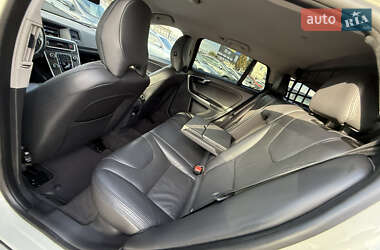 Универсал Volvo V60 2011 в 