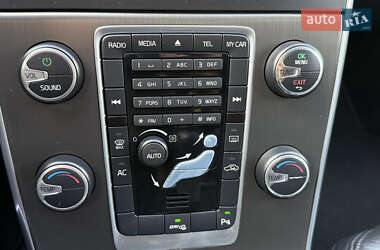 Универсал Volvo V60 2011 в 