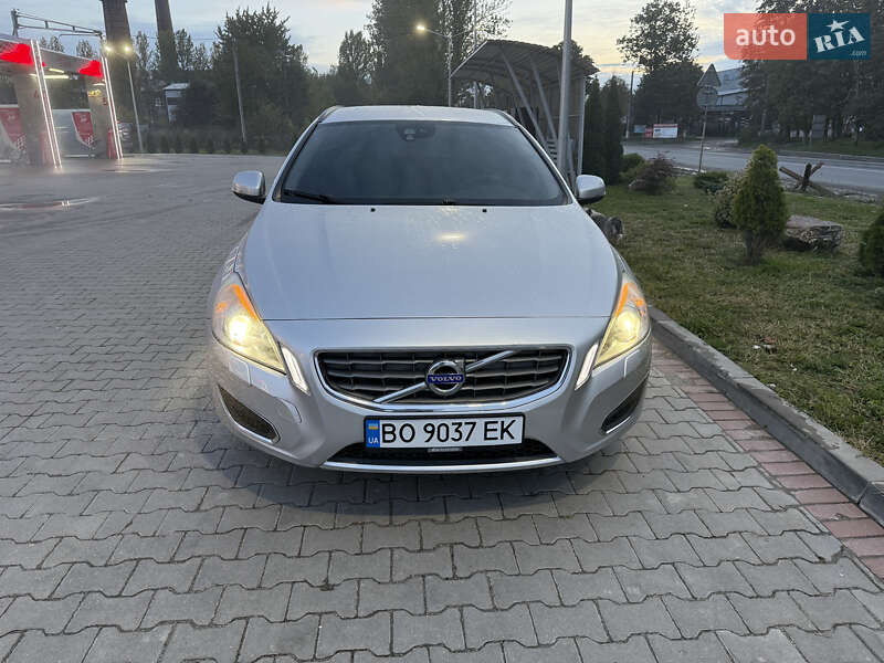 Универсал Volvo V60 2011 в Тернополе