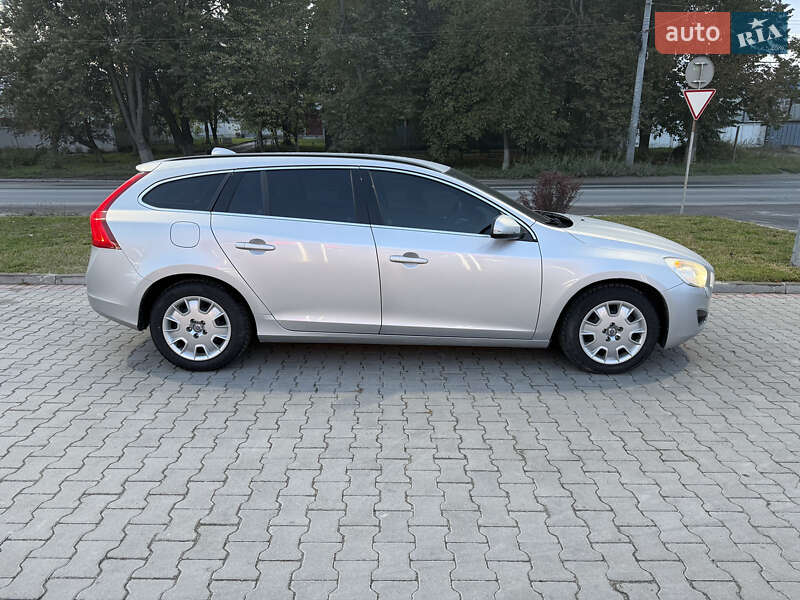 Универсал Volvo V60 2011 в Тернополе