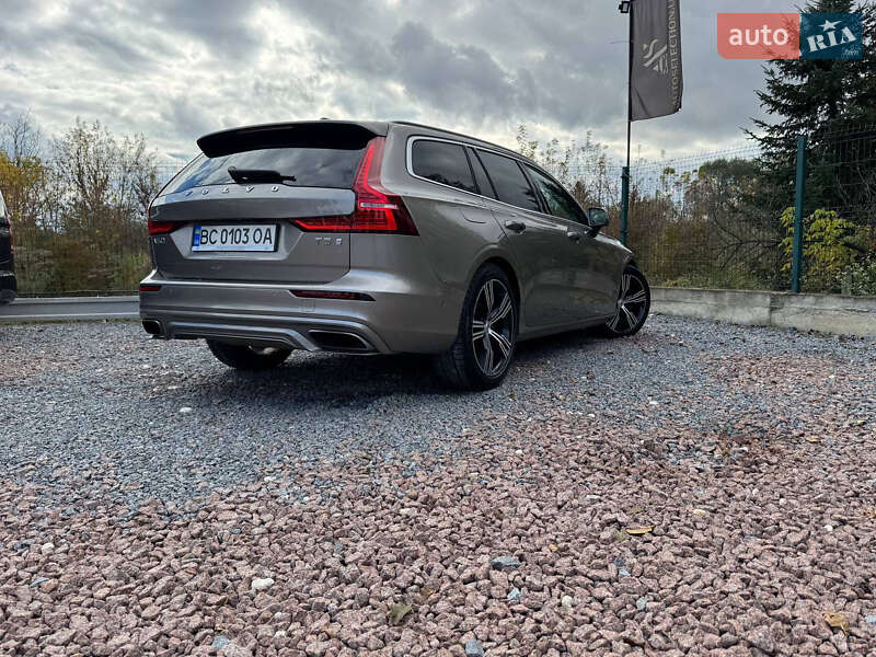 Универсал Volvo V60 2020 в Дрогобыче