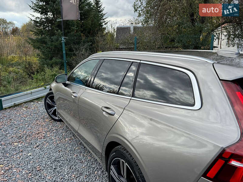Универсал Volvo V60 2020 в Дрогобыче