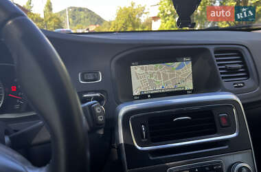 Універсал Volvo V60 2015 в  фото 10 Універсал Volvo V60 2015 в
